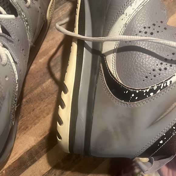 Men’s size 12 Jordan shoes - Picture 8 of 10